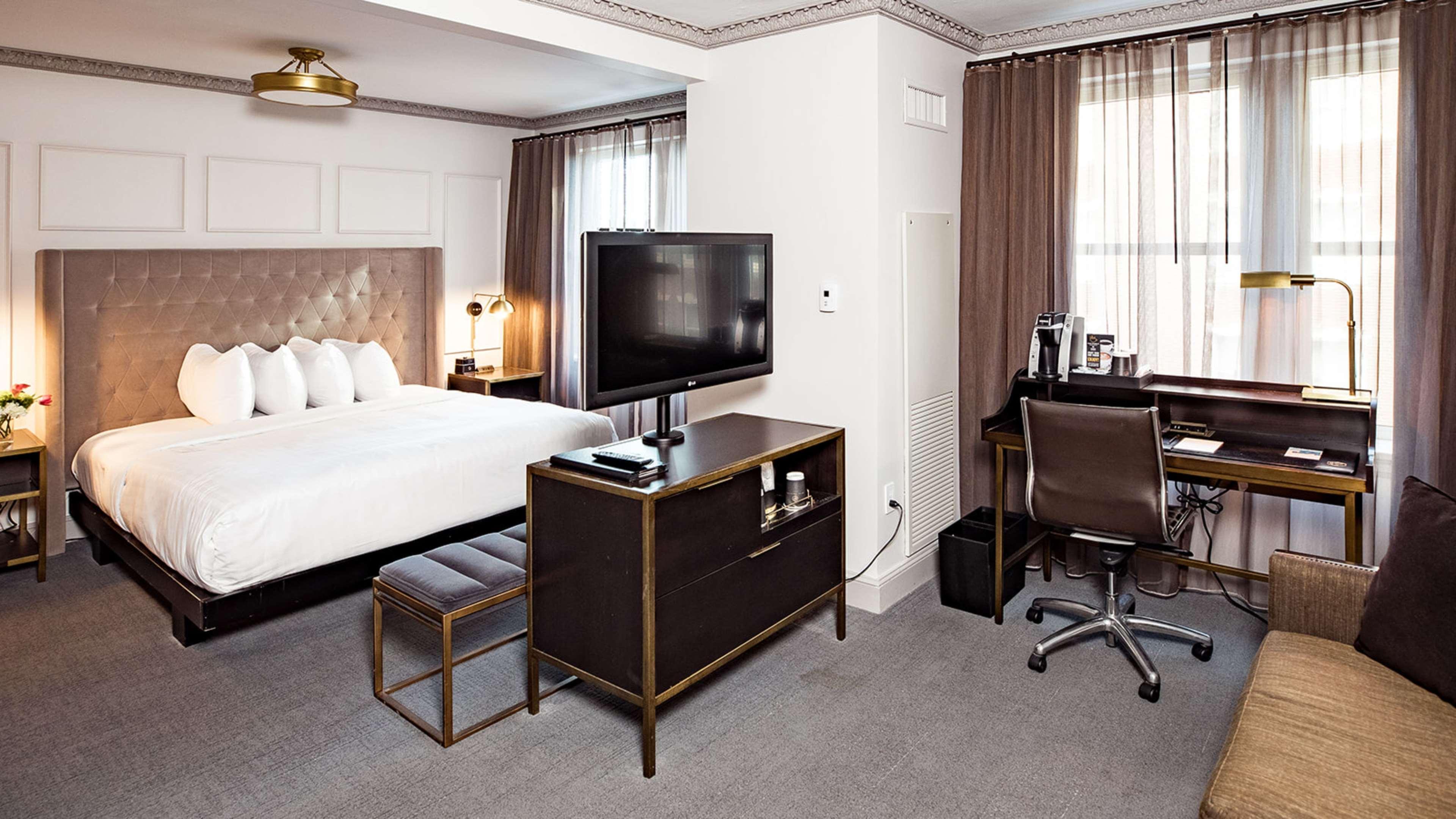 Hotel Phillips Kansas City, Curio Collection By Hilton Luaran gambar