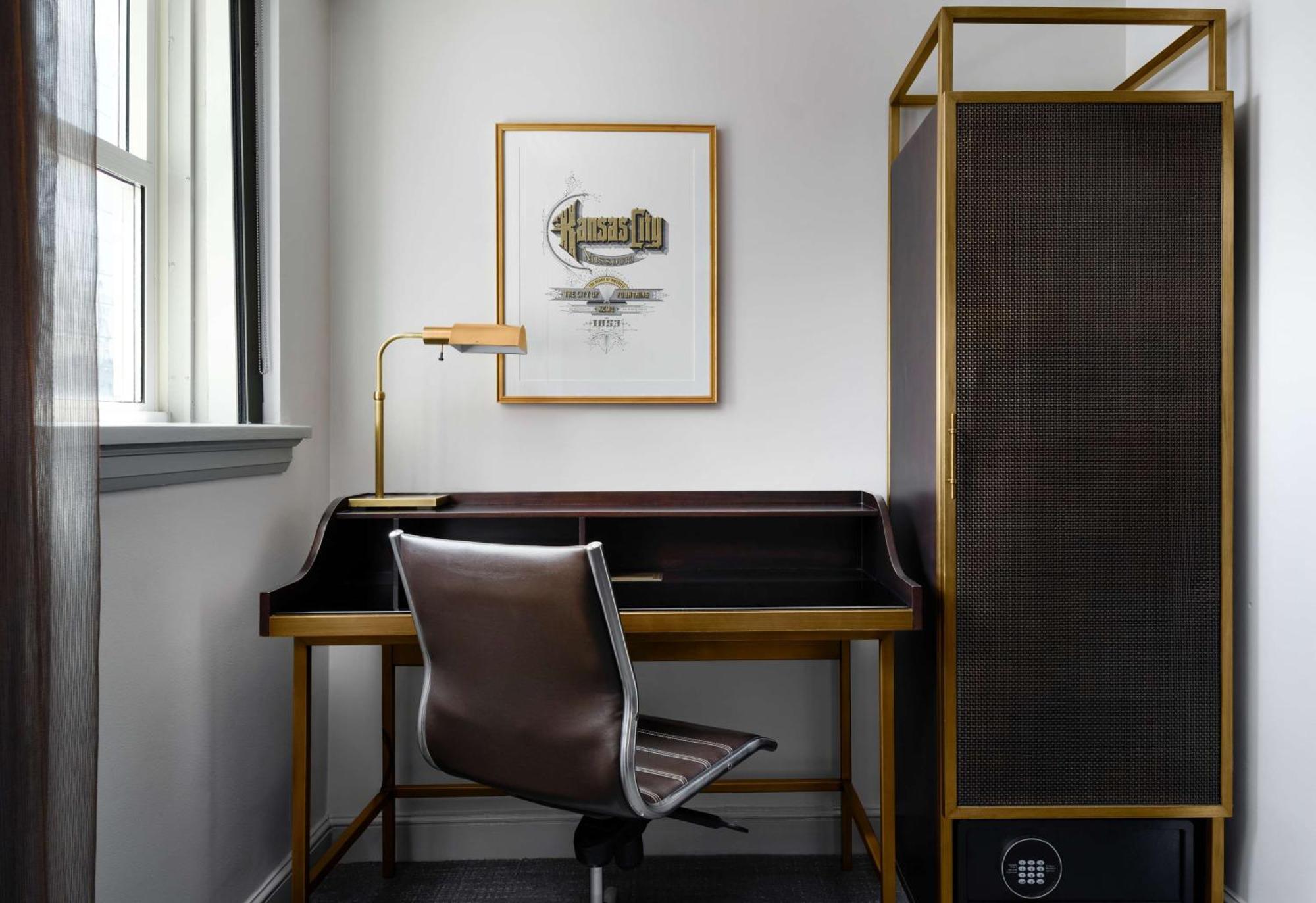 Hotel Phillips Kansas City, Curio Collection By Hilton Luaran gambar