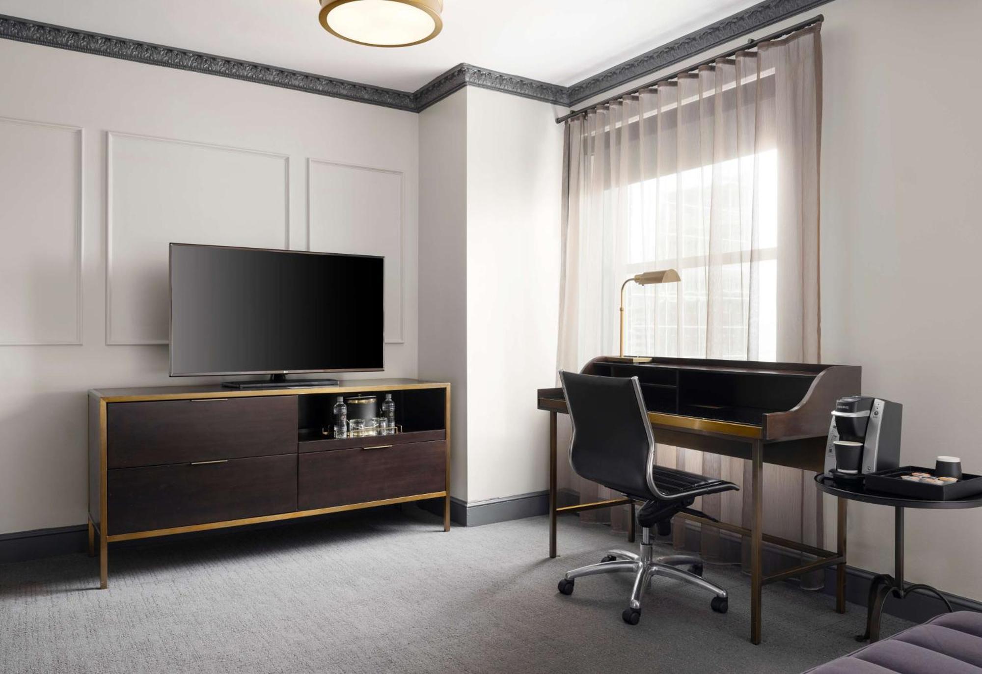 Hotel Phillips Kansas City, Curio Collection By Hilton Luaran gambar