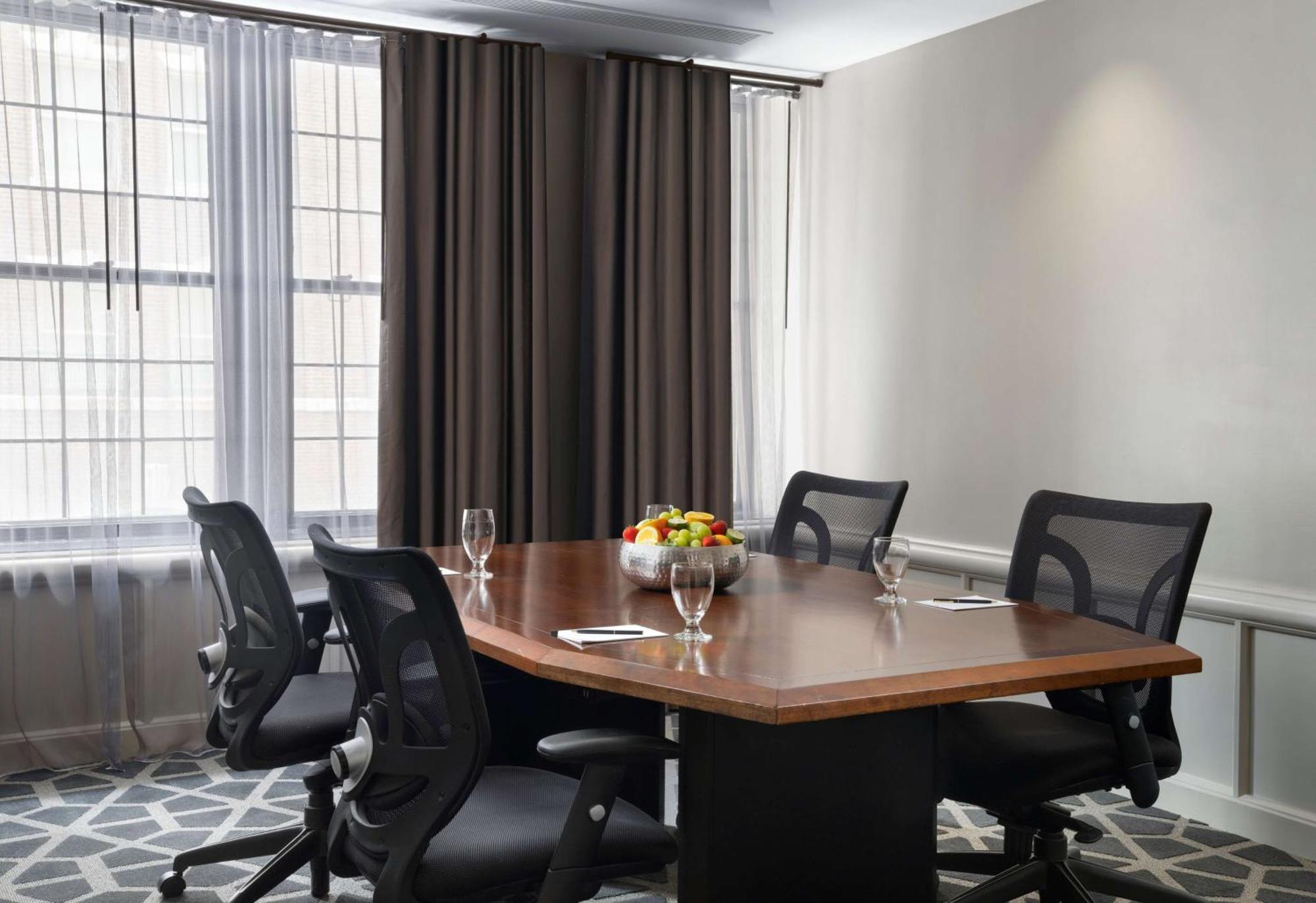 Hotel Phillips Kansas City, Curio Collection By Hilton Luaran gambar